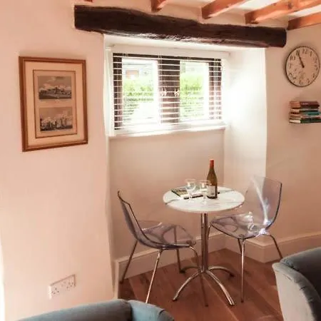 Holiday home The Round House